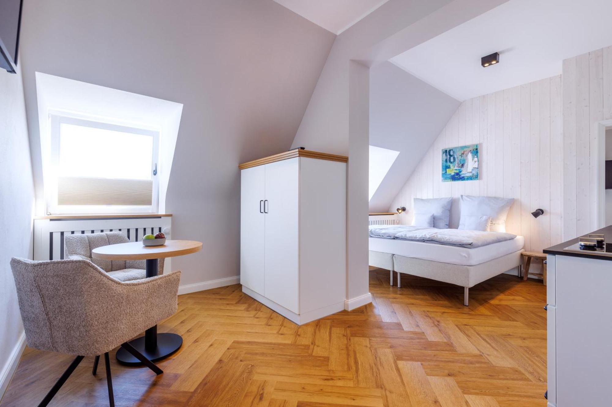 Logierhaus Rheintoreins Рес Екстер'єр фото